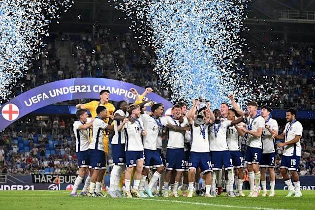 1751190856348084394.jpg 12.jpg