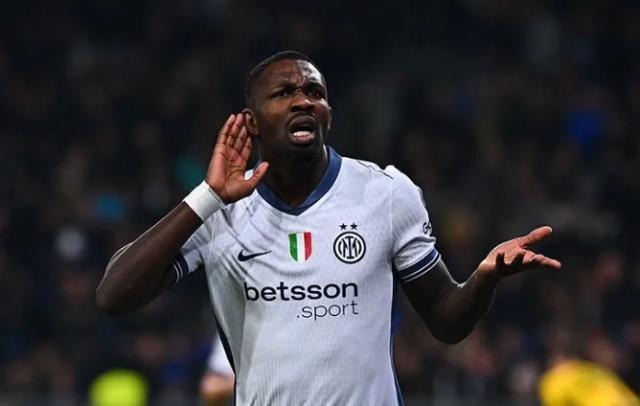 1729723892485071937.jpg 1729723485814.jpg