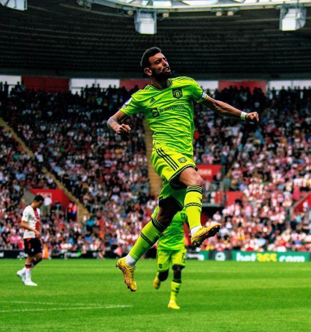 1661619859080058467.jpg ba0ef2d0-e83e-4afc-b896-48e8d96465e8.jpg