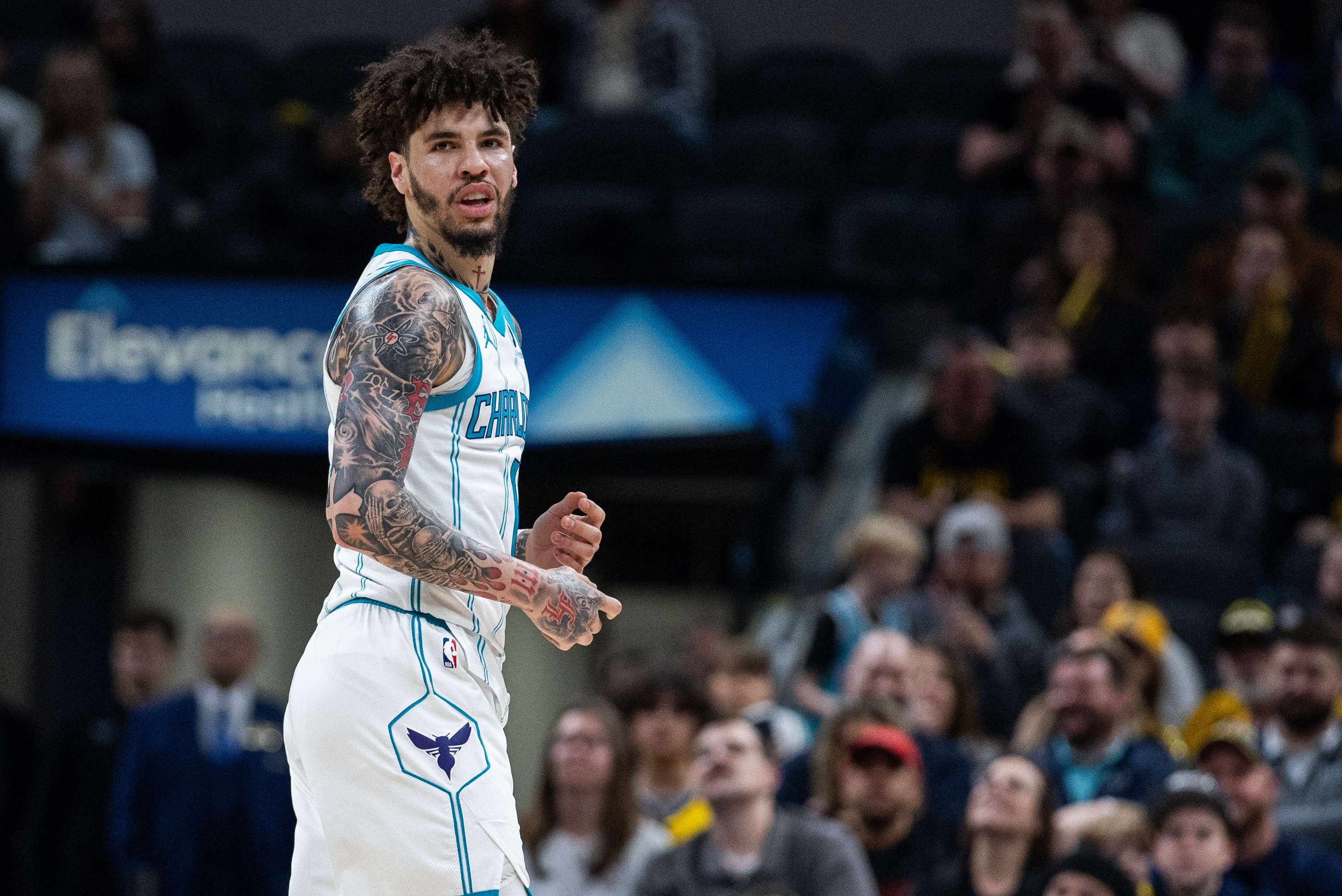 开云-三球出战28分钟 12中4&三分10中3拿到14分7板9助 正负值+24